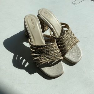 NWOT Kaanas Women’s Twine Braided Heeled Sandals Size 7